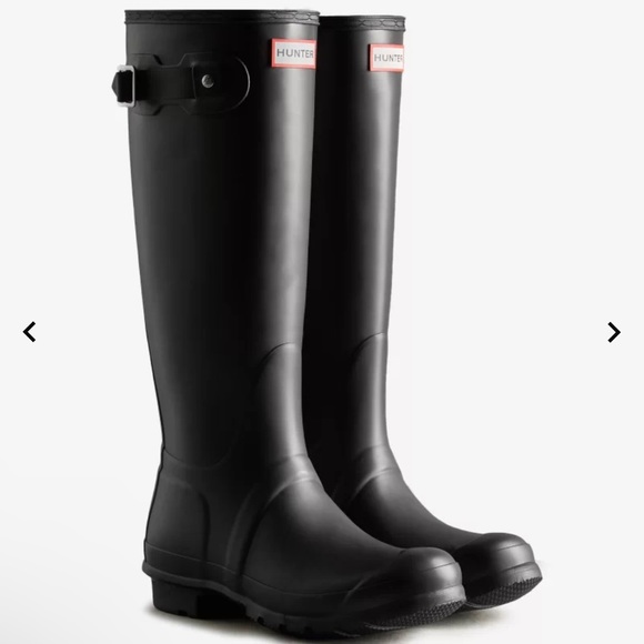 Hunter Black Original Tall Rain Boots 8 - Picture 2 of 14